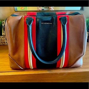 Givenchy tote bag (medium size)